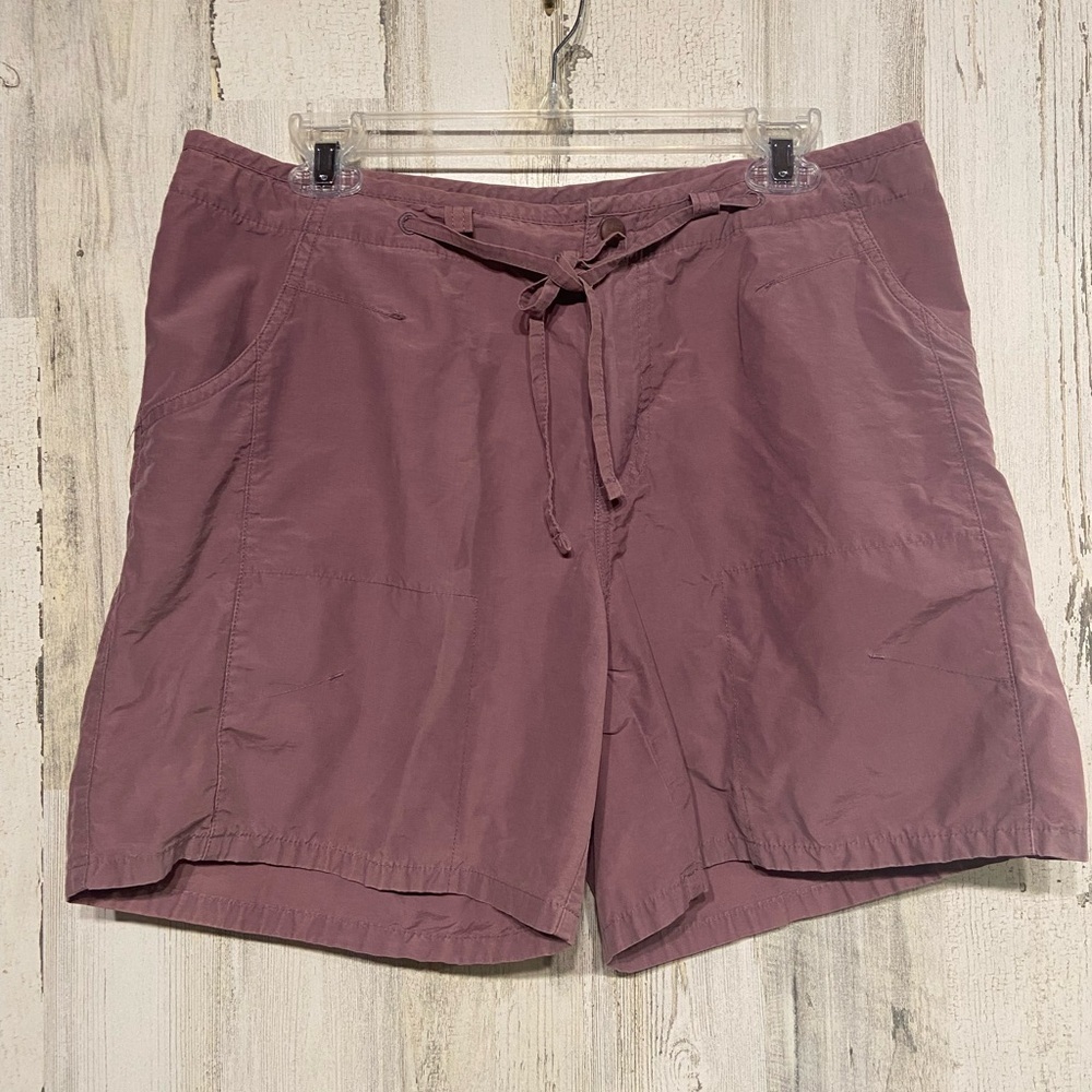 Columbia Mauve Outdoor Drawstring Shorts Large